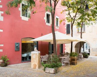 Hotel Museu Llegendes de Girona - Gerona - Patio