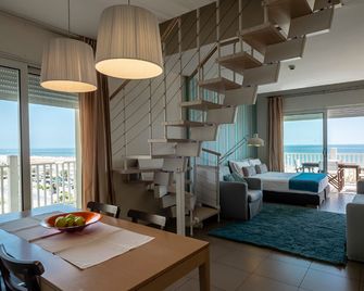 Le Rose Suite Hotel - רימיני - חדר אוכל