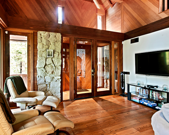 Little Ahwahnee Inn Entrance to Yosemite - Fish Camp - Sala de estar