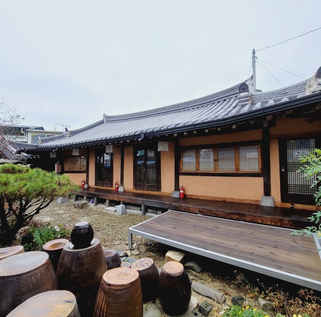 Baeknyun Hanok - Jeonju - Building