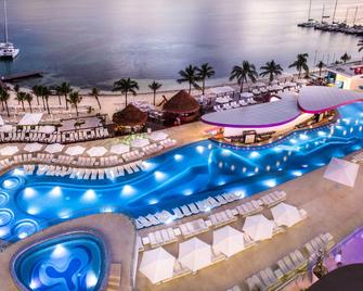 Temptation Cancun Resort - Cancún - Pileta