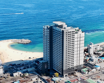 Plott The One Sokcho Xiella The Beach - Sokcho - Gebäude