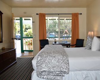 Monterey Pines Inn - מונטריי - חדר שינה