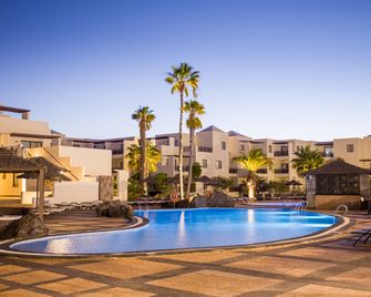 Vitalclass Lanzarote Resort - Costa Teguise - Building