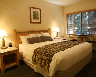 Rio Nido Lodge - Guerneville - Bedroom