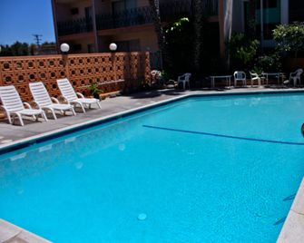 Royal Century Hotel at Lax - Inglewood - Pool