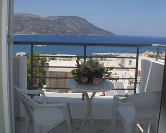 Iolkos - Scarpanto - Balcone