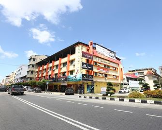 Hotel O Harmoni Hotel - Kota Bharu - Building