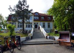 Hotel Idyll am Wolgastsee - Korswandt - Building