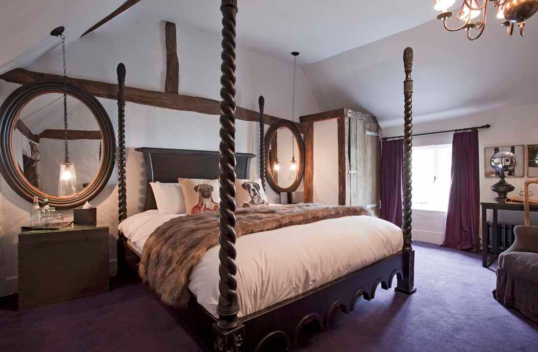 The Black Horse Fulmer - סלאו - חדר שינה