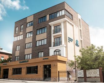 Capital Hotel - Noworossijsk - Gebäude
