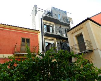 Il Borghese Tourist House - Gela - Edificio