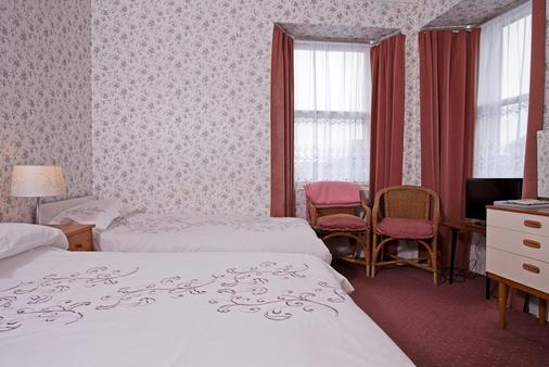 Waverley Hotel - Nairn - Bedroom