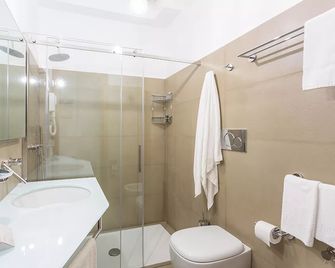 Hotel Tannure - San Vito Lo Capo - Bathroom