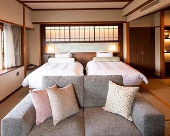 Hotel Saginoyu - Suwa - Bedroom