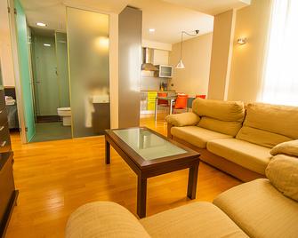 Dream Suites & Apartaments Almería - Almería - Sala de estar