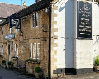 The Jolly Huntsman - Chippenham - Gebäude