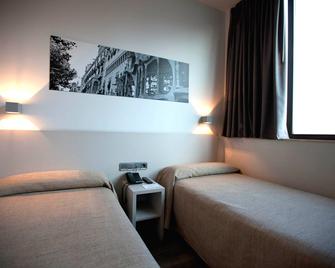 Hotel Ciutat De Sant Adria - Sant Adrià de Besòs - Camera da letto