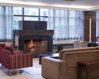 Master Gramado Hotel - Gramado - Lounge