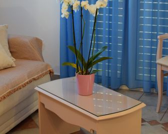 Hotel Klonos Kyriakos - Aegina - Room amenity