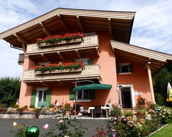 Haus Senoner - קיצביהל - בניין