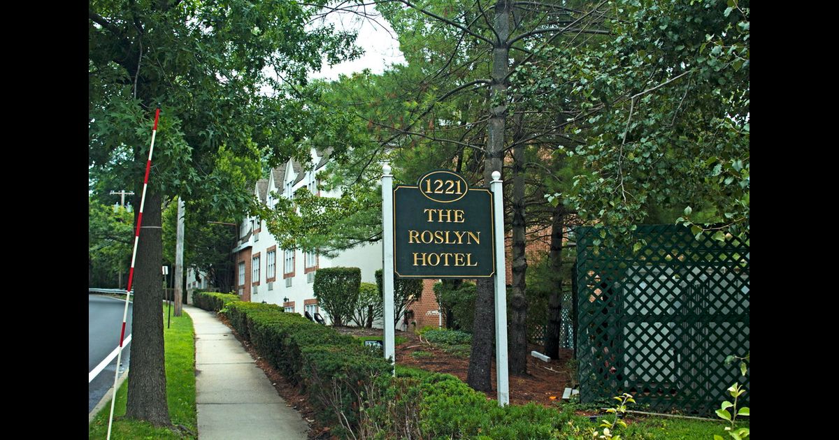 The Roslyn, Tapestry Collection by Hilton $125 ($̶4̶0̶9̶). Roslyn Hotel