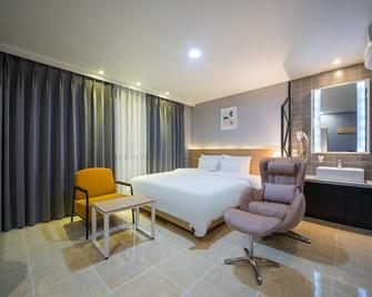 Brown Dot Hotel Angang - Pohang - Bedroom