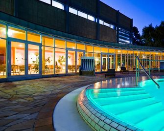 Baltic Zinnowitz - Hotel mit Meerwasserpool und Thermalbad - Zinnowitz - Building