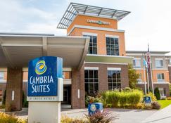 Cambria Hotel Traverse City - Traverse City - Building