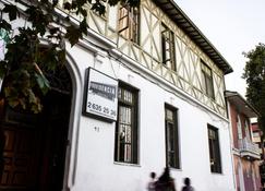 Hostal Providencia - Santiago de Chile - Edificio