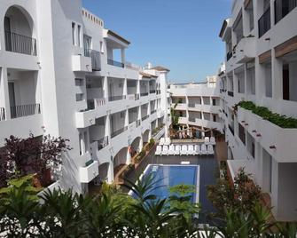 Hotel Puerto Mar - פניסקולה - בניין