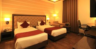 Naeeka Hotel - Ahmedabad