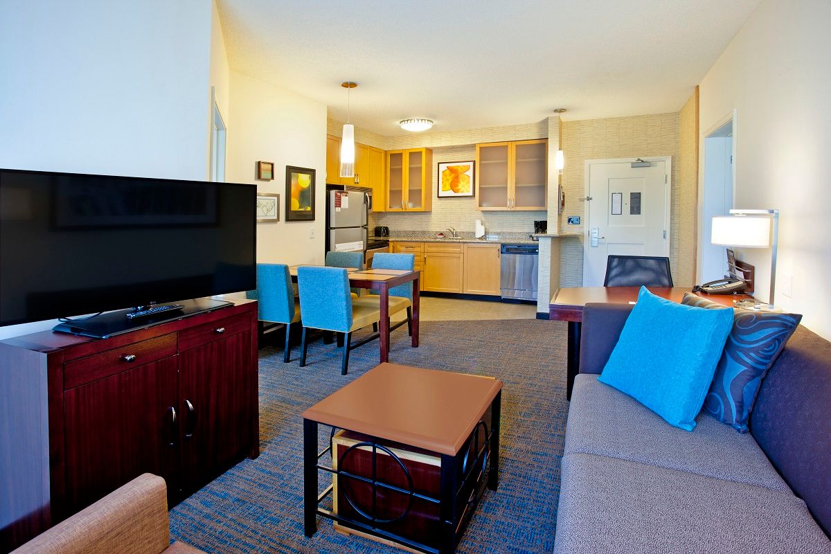 Kitchen view of Residence Inn by Marriott Baltimore Hunt Valley