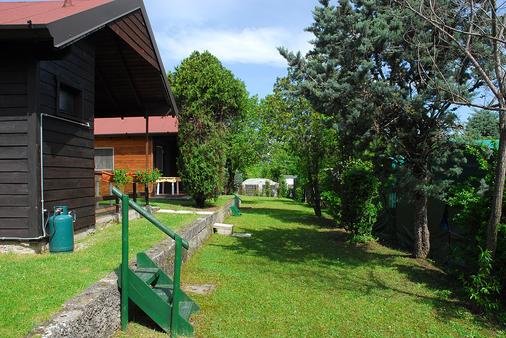 Campeggio Trevisago - Moniga del Garda - Gebäude