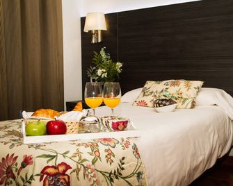 Hostal Marlasca - Madrid - Bedroom