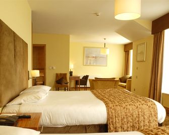 Kettles Country House Hotel - Swords - Camera da letto