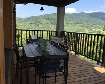 Bojkowa Chata - Smerek - Balkon