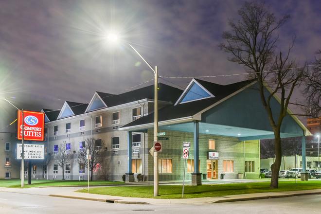 Comfort Suites Downtown C 139 C 1 8 0 Windsor Hotel Deals