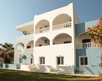 Marina Hotel - Matala - Gebouw