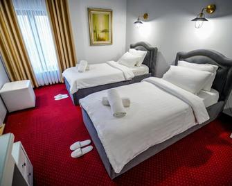 Univers Resort - Elbasan - Schlafzimmer