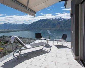 Hotel Stella Sa - Locarno - Balcon