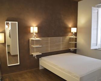 Suite White House - Trani - Habitación