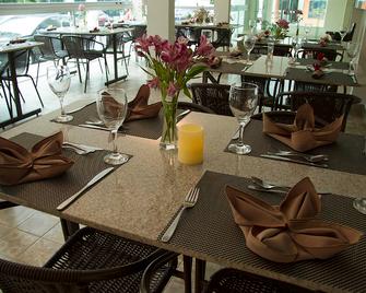 هوتل مورادا داس آجواس - كالداس نوفاس - مطعم