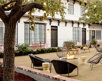 The Landsby - Solvang - Patio