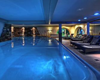Konigshof Hotel Resort - Oberstaufen - Pool
