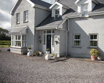 The Well Meadow B&B - Nenagh - Bâtiment