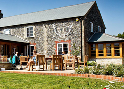 Elveden Inn - Thetford - Edifício