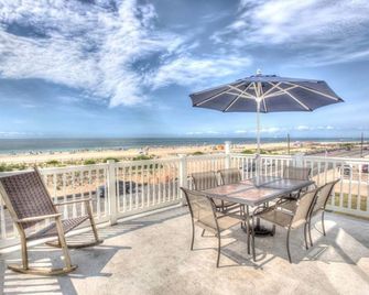 Grand Hotel Cape May - קייפ מיי - מרפסת