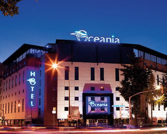 Oceania Paris Porte de Versailles - Paris - Building