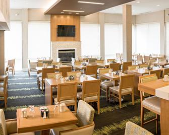 Holiday Inn Salem (I-93 At Exit 2) - Salem - Restaurant